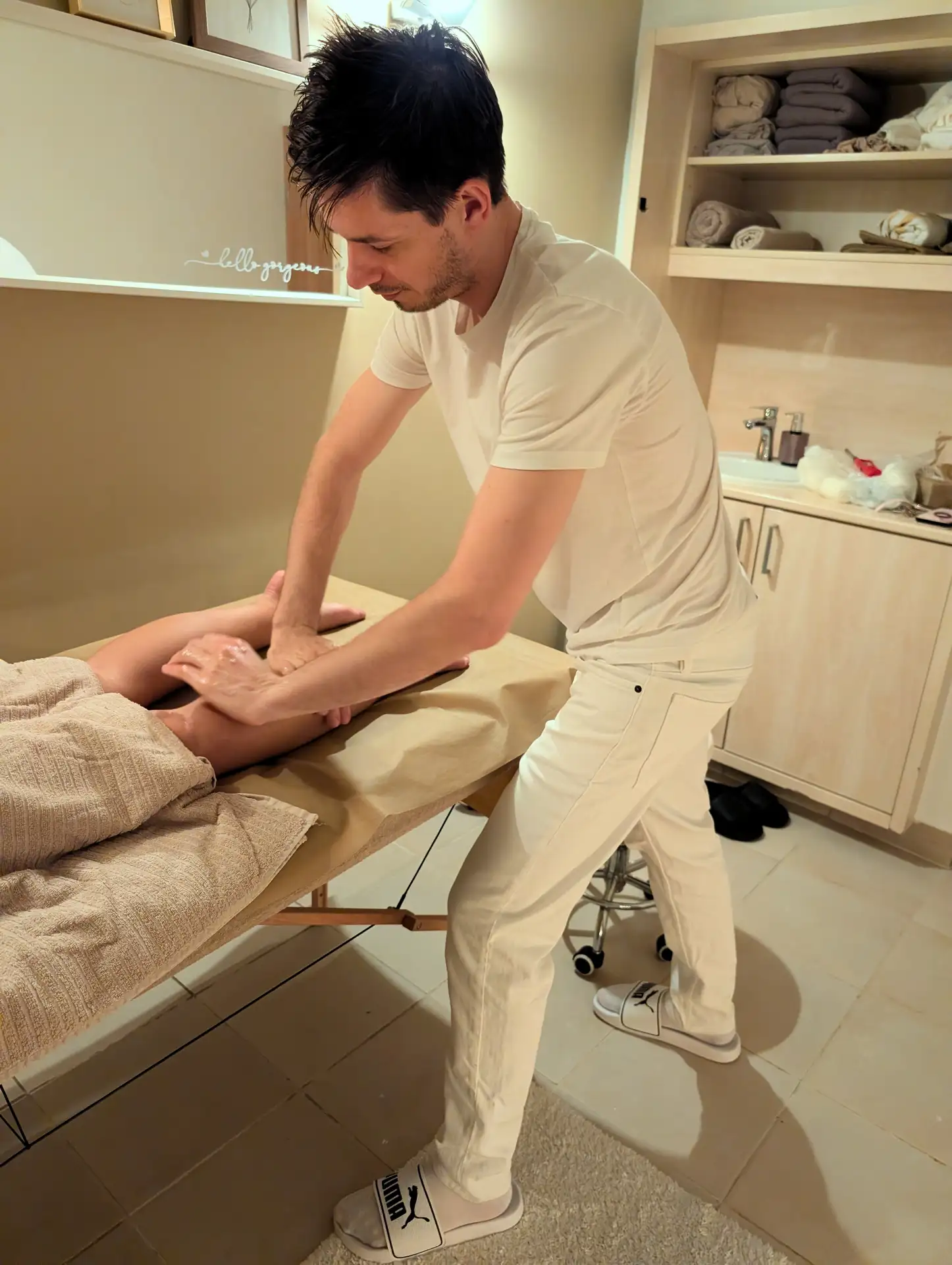 Sportmasszázs és lábizom regenerálás